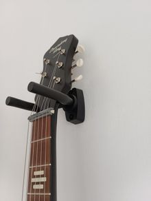 Six guitar hangers