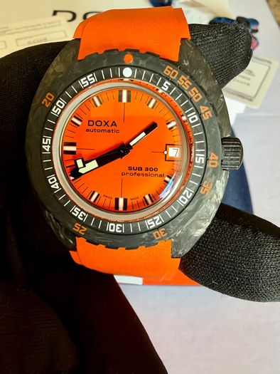 Doxa Sub Carbon 300