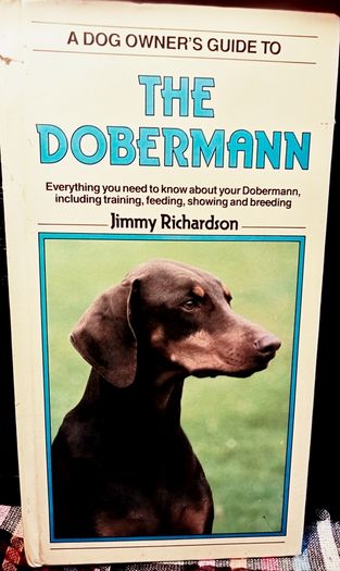 1989. A Dog Owners Guide To The Doberman.