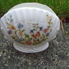 Anysley vase, Cottage garden vase. Home decor,Collectables