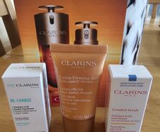 Clarins Serum & Day Cream + Samples