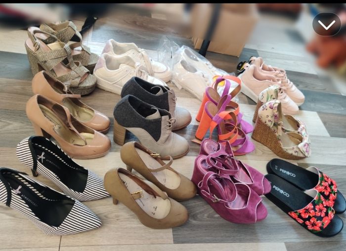 Bundle of shoes