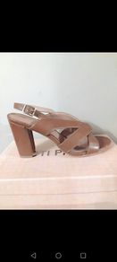 Brown strap sandals size 6 new in box