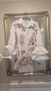 Absolutely stunning Italian blouse