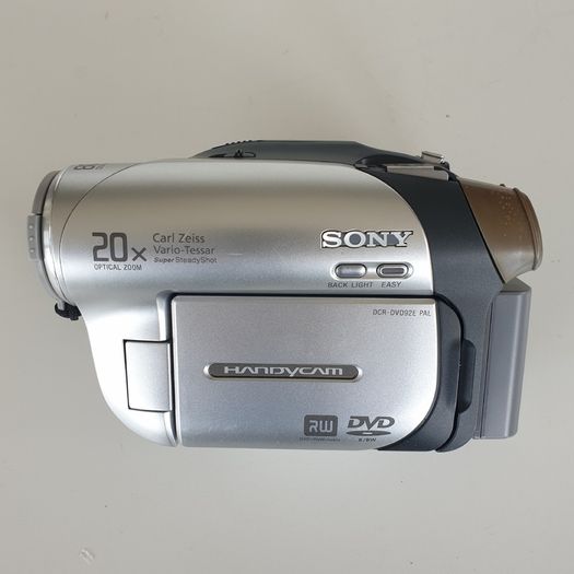 Sony handycam DVD 92E READ