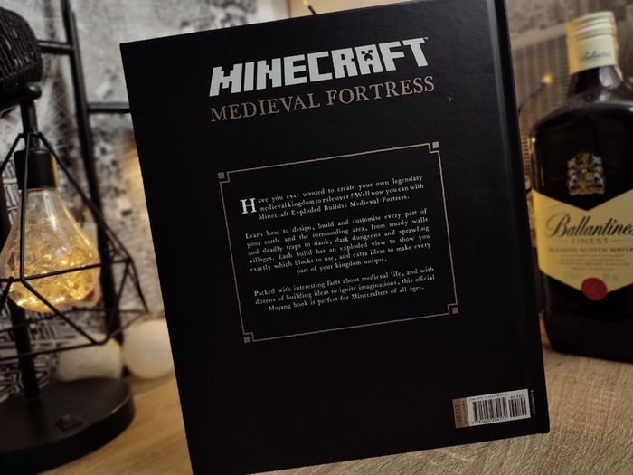Minecraft ! Exploded Builds ! Medieval Fortress ! An Official Minecraft Book ! Hardcover ! 2016 ! by Egmont Books !