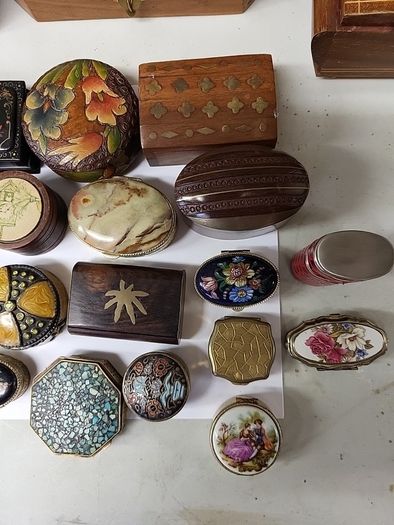 Trinket boxes vintage