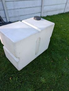 350 Litre Upright Baffled water Tank