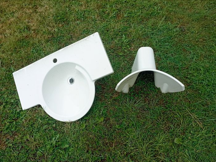 Villeroy & Boch basin sink