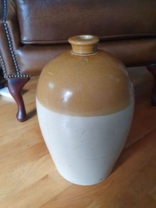 Stoneware Flagon Whisky Pot