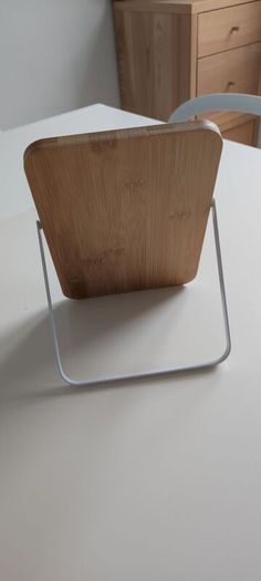 Table top mirror