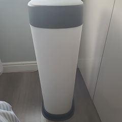 XL tommee tippee nappy bun with x3 brand new refills