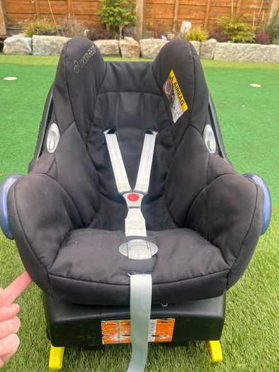 Maxi Cosi car seat & isofix