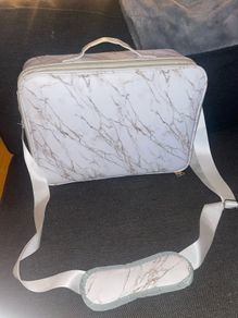 Make-up case