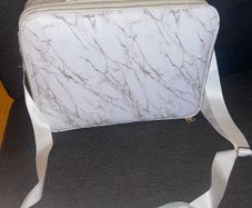 Make-up case