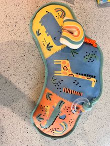 Baby tummy time pillow