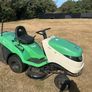 Tractor lawnmower Image 3