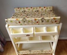 Changing table & bath