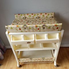 Changing table & bath