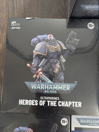 Lot of Joytoy Warhammer Ultramarine Action Figures and Vehicle