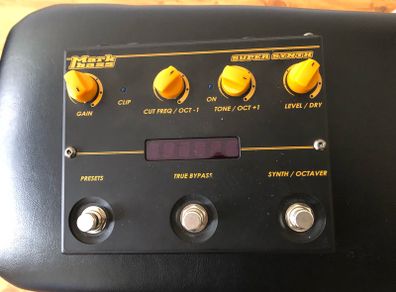 Markbass Supersynth / Octave pedal.