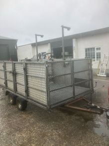 Sheep shearing trailer