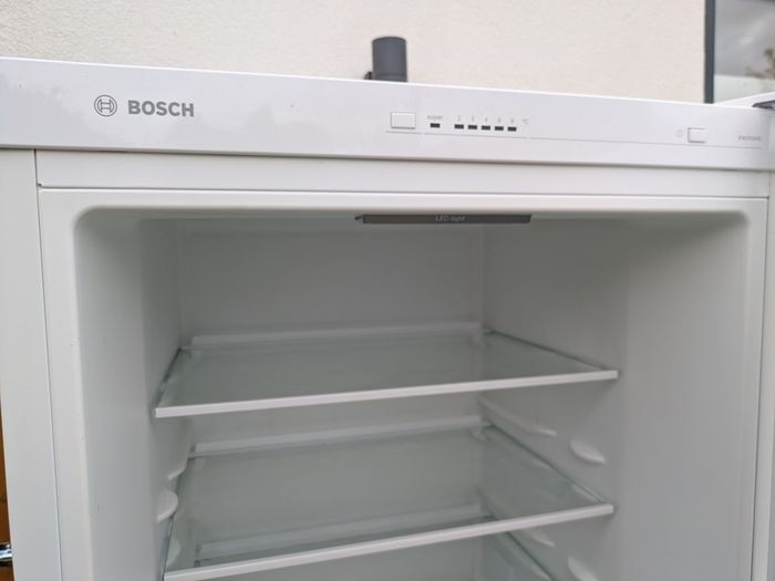 Bosch Serie 4 fridge freezer