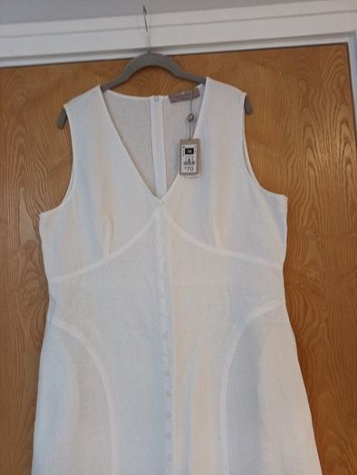 Paul Costelloe  Living White Linen Dress With 2 Hidden Side Pockets.  S.16.  B.N.W.T