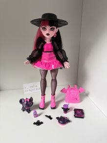 monster high draculaura