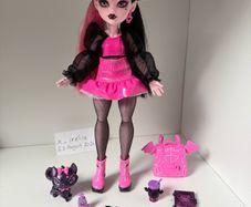 monster high draculaura