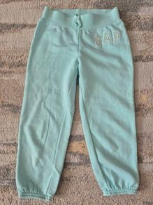 GAP 3/4 trousers, size 8-9y