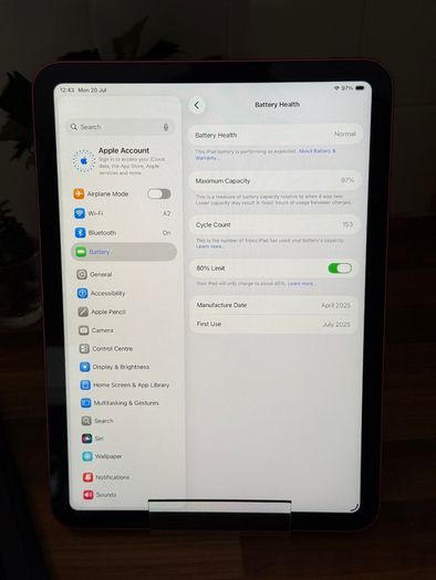 iPad 11 (A16) 128GB 97% Battery life