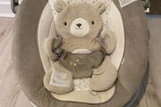 baby chair vibrates and play music with neon lights it's just like new