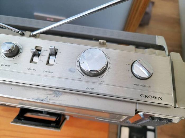 Hi-Fi Stereo Sound System CSC-950L, Satisfactory working condition. Need cassette service.