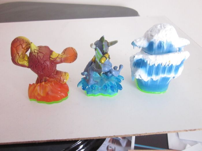 Six Skylanders Spyros Adventure Figures