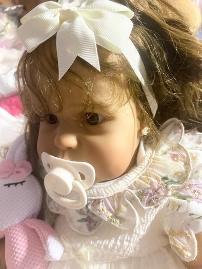 beautiful reborn baby doll