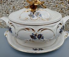 antique style dish