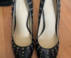 Brand new aldo genuine leather black stilletto gold studs