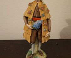 Vintage Vista alegre porcelain figurine