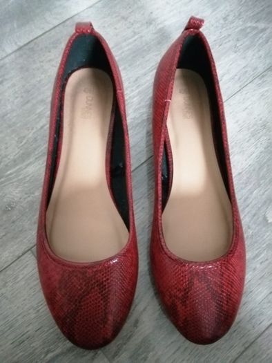 Dunnes ladies flats
