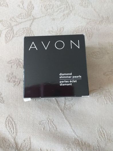 Avon Diamond Shimmer Face Pearls