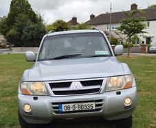 2006 Mitsubishi Pajero