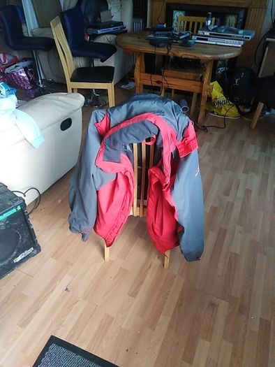 Sailing jacket with hood double inside pockets