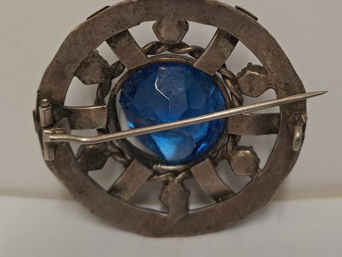 Vintage brooch art deco 1930s