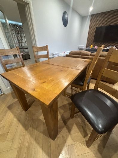 Dining table & 4 chairs