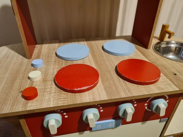 Kids toy kitchen