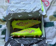 Adidas Predator Elite || Size 10.5 uk