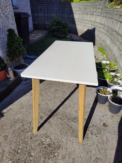 White desk 120x60 75cm high