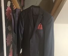 Gents 3 piece suit.Jacket size M/L. Trousers 34 in waist 34 length.