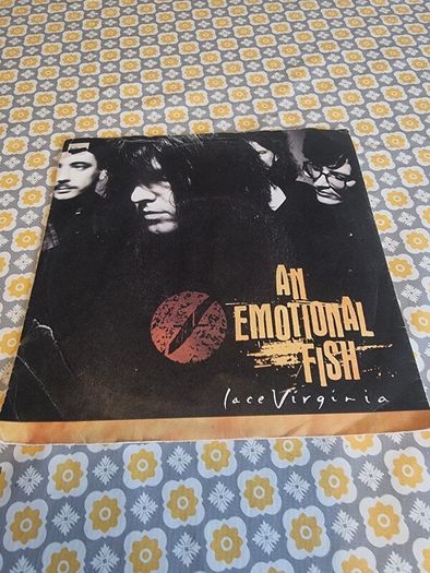 An Emotional Fish Lace Virginia UK 7" Vinyl single 1990